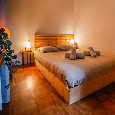 De La Plume * 南特