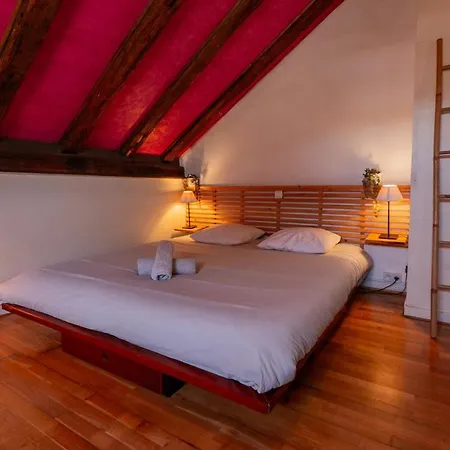 Villa De La Plume *